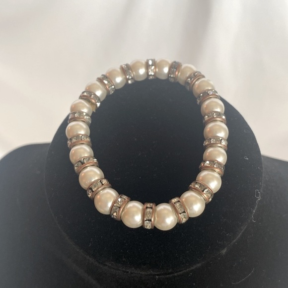 Necklace and Bracelet - Picture 5 of 5